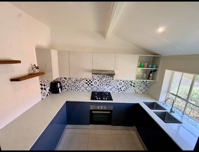 2 BEDROOM APARTMENT FOR SALE IN WOODMEAD